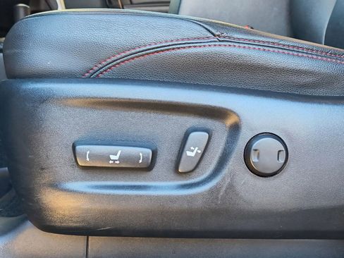 Used 2019 Toyota 4Runner TRD Off-Road Premium image 14