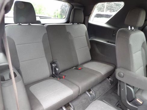 Used 2023 Chevrolet Traverse LT AWD/4WD image 36