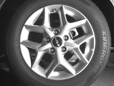 Used 2025 Kia Soul LX w/ LX Technology Package FWD image 14