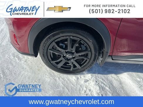 Used 2022 Nissan Kicks SR w/ Premium Package image 9