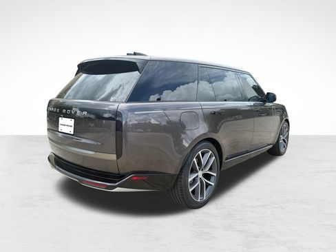 Used 2025 Land Rover Range Rover Long Wheelbase SE AWD/4WD image 9