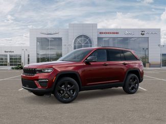 New 2025 Jeep Grand Cherokee Limited w/ Black Appearance Package video 2