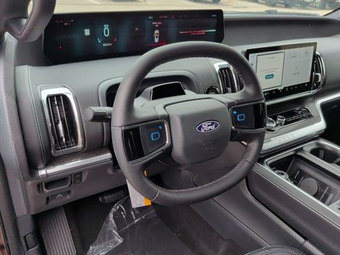 New 2027 Ford Expedition Max Platinum w/ Stealth Appearance Package RWD image 15