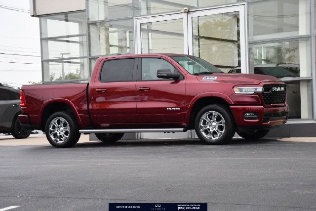 Used 2025 RAM 1500 Big Horn AWD/4WD image 1