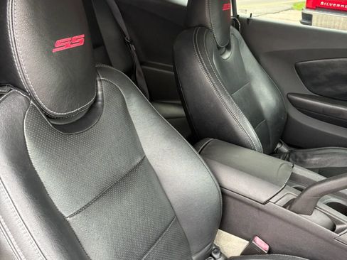 Used 2011 Chevrolet Camaro SS w/ RS Package RWD image 31