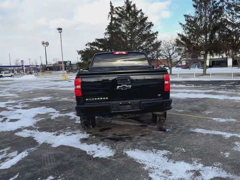 Used 2018 Chevrolet Silverado 1500 LT w/ All Star Edition image 31
