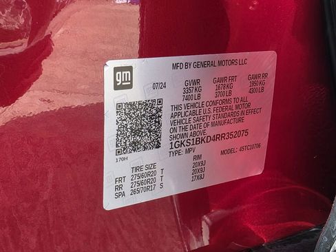 Used 2024 GMC Yukon SLT w/ SLT Luxury Package image 46