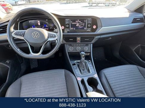 Used 2025 Volkswagen Jetta S FWD image 13
