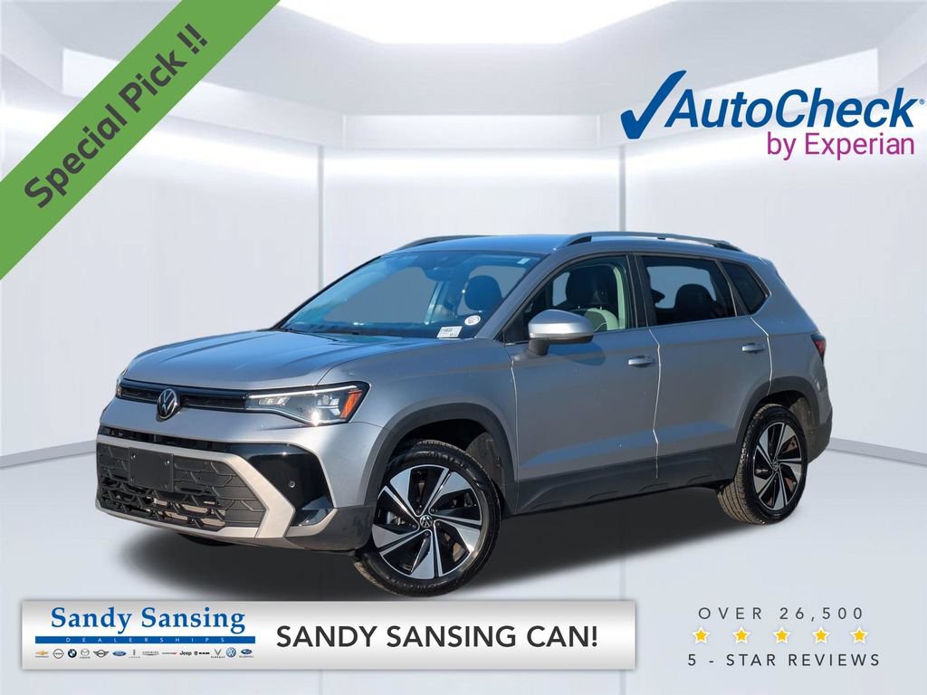 Used 2025 Volkswagen Taos SE AWD/4WD image 1
