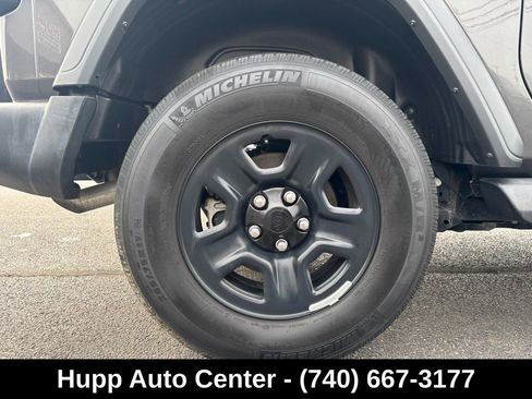 Used 2019 Jeep Wrangler Sport AWD/4WD image 15