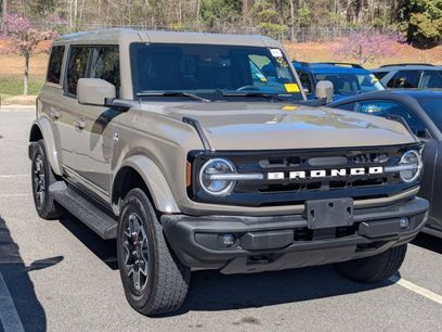 Certified 2025 Ford Bronco Outer Banks