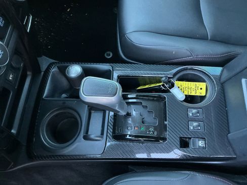 Certified 2023 Toyota 4Runner TRD Off-Road Premium image 15