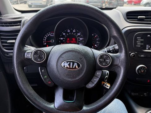 Used 2017 Kia Soul FWD image 10