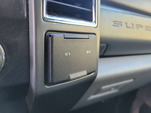 Used 2017 Ford F250 XLT w/ XLT Value Package image 21