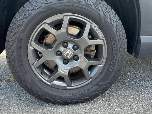 Used 2023 Honda Pilot TrailSport image 28