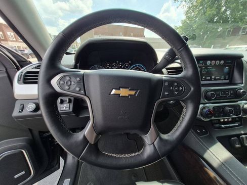 Used 2017 Chevrolet Tahoe LT w/ Luxury Package AWD/4WD image 21
