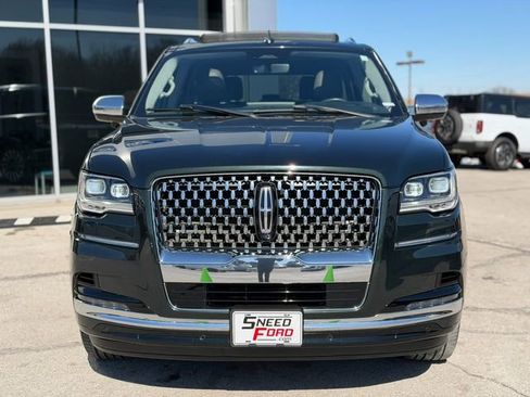 Used 2022 Lincoln Navigator Black Label image 2