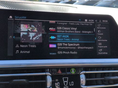 Used 2021 BMW 330e w/ M Sport Package RWD image 22