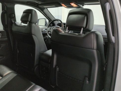 Certified 2020 Jeep Grand Cherokee Limited w/ Premium Lighting Group image 17