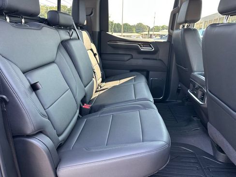 Used 2024 GMC Sierra 1500 Elevation w/ Elevation Premium Package AWD/4WD image 16