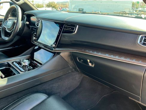 Used 2023 Jeep Grand Wagoneer L Series II image 25