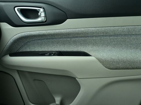 Used 2022 Jeep Compass Latitude w/ Convenience Group image 27