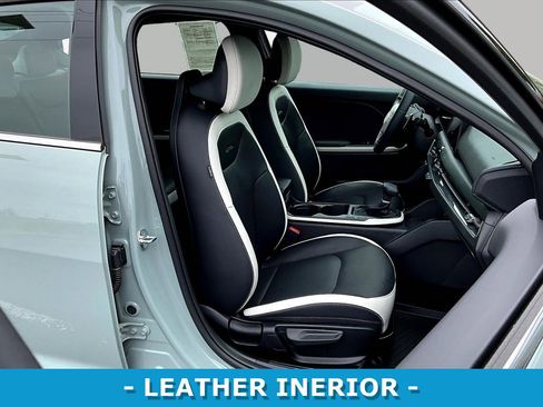 Used 2025 Kia K4 GT-Line w/ GT-Line Premium Package FWD image 29