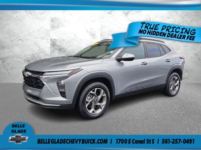 Used 2025 Chevrolet Trax LT w/ Driver Confidence Package