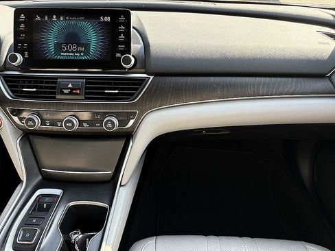 Used 2018 Honda Accord EX-L image 12
