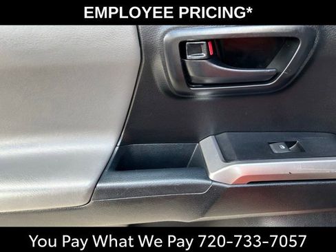 Used 2018 Toyota Tacoma SR5 AWD/4WD image 15