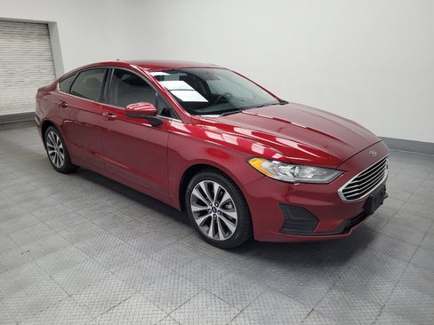 Used 2019 Ford Fusion SE AWD/4WD image 11