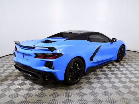 Used 2023 Chevrolet Corvette Stingray Premium Conv w/ Z51 Performance Package RWD image 7