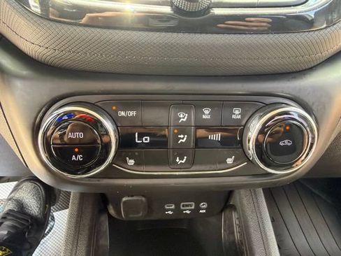 Used 2022 Chevrolet TrailBlazer LT w/ Convenience Package AWD/4WD image 19