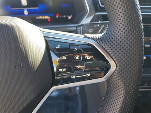 Certified 2024 Volkswagen Tiguan SE R-Line image 22