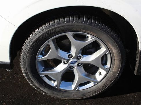 Used 2018 Subaru Forester 2.5i Touring image 12