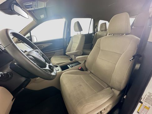 Used 2021 Honda Pilot EX image 13