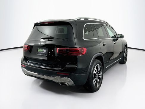 Used 2025 Mercedes-Benz GLB 250 image 9
