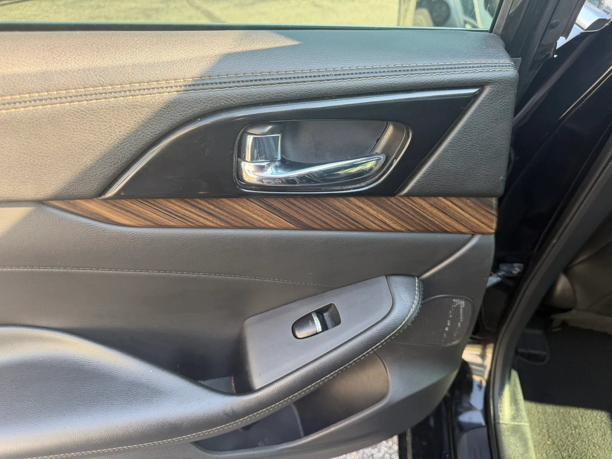 Used 2017 Nissan Maxima Platinum FWD image 17