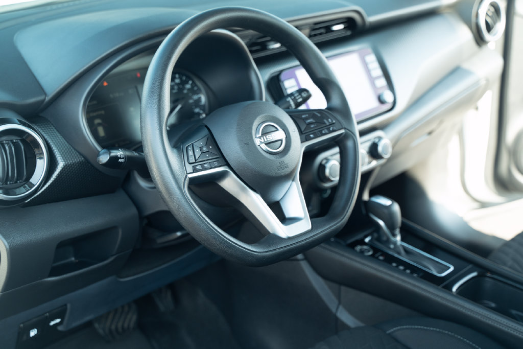 Used 2023 Nissan Kicks SV w/ Interior Electronics Package FWD image 28