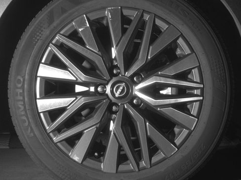 Used 2025 Nissan Altima 2.5 SV image 13