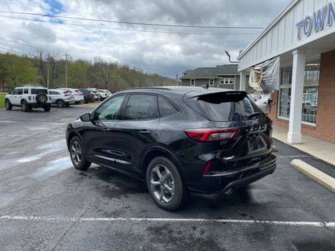 Used 2024 Ford Escape ST-Line w/ Tech Pack #1 AWD/4WD image 7