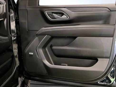 Used 2023 GMC Yukon SLT AWD/4WD image 24