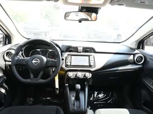 Used 2023 Nissan Versa S FWD image 21