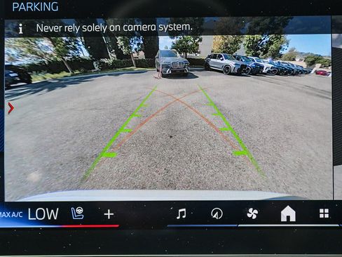 New 2026 BMW X7 M60i image 24