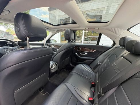 Used 2017 Mercedes-Benz C 300 4MATIC Sedan image 21
