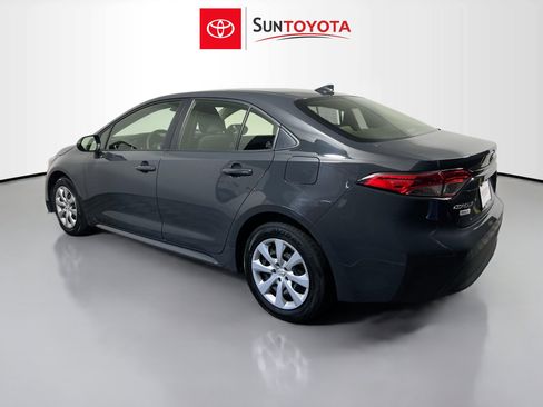 Used 2025 Toyota Corolla LE image 6