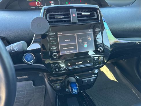 Used 2020 Toyota Prius XLE w/ Advanced Technology Package image 24