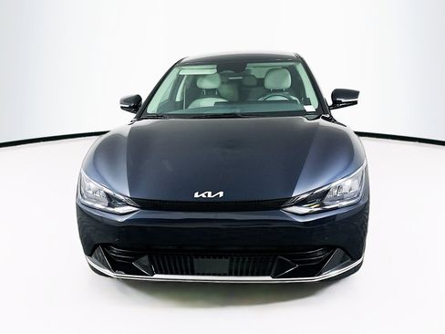 Used 2024 Kia EV6 Wind RWD image 2