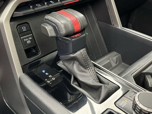 Used 2024 Toyota Tundra Limited image 25