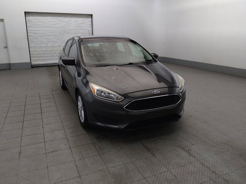 Used 2018 Ford Focus SE FWD image 14